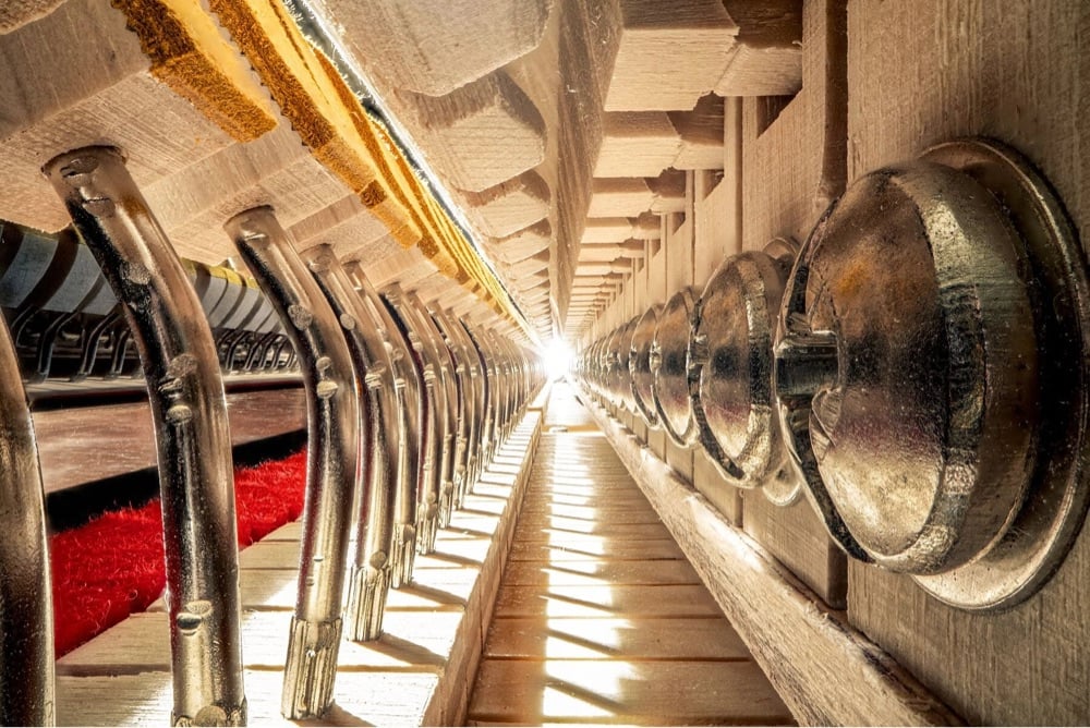 interior view of a piano