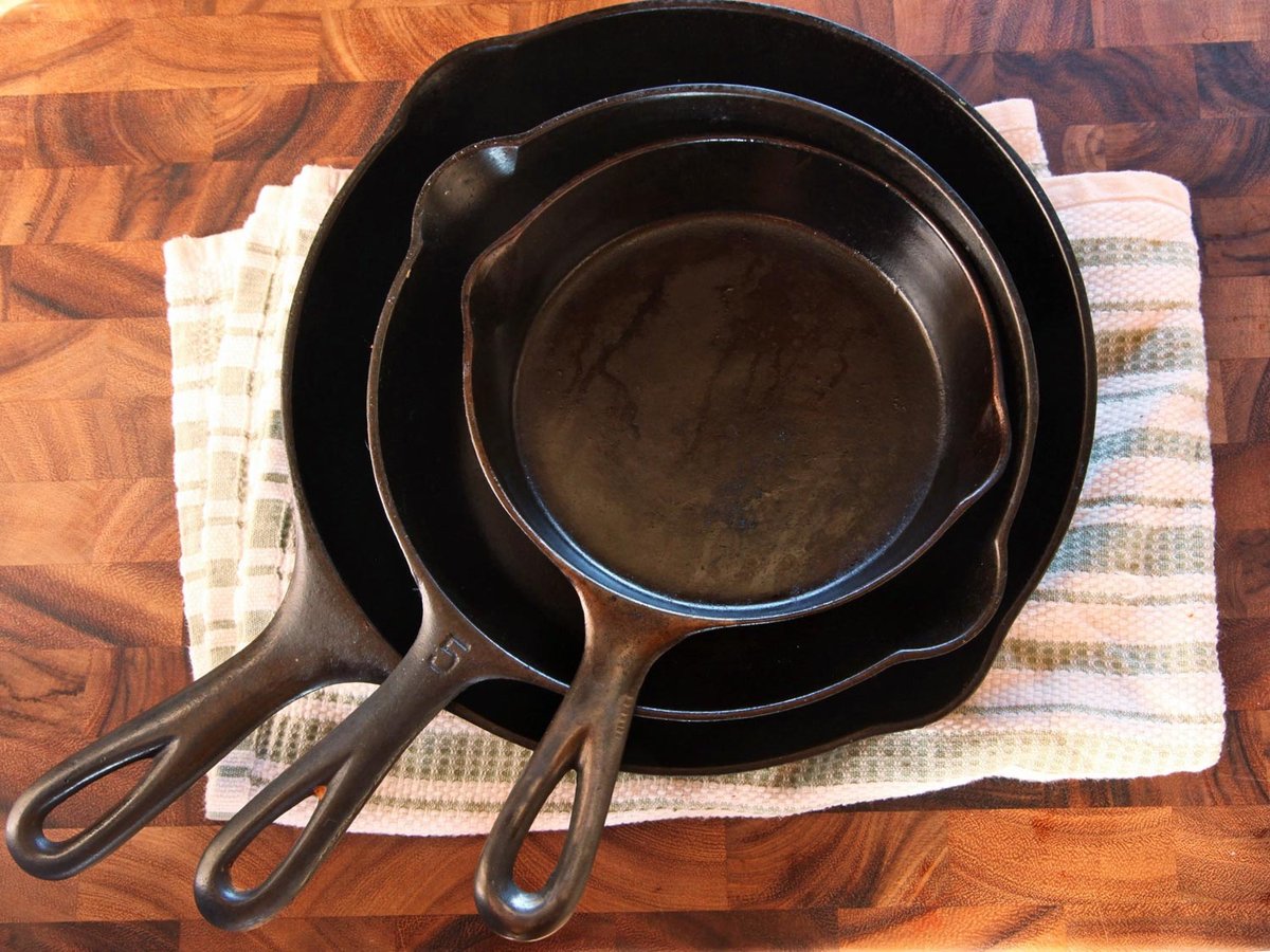 cast iron skillets.jpg