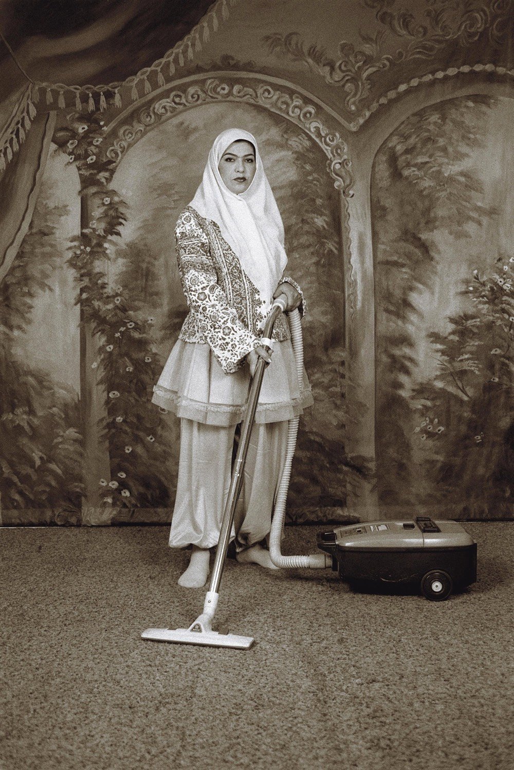 Qajar, Shadi Ghadirian