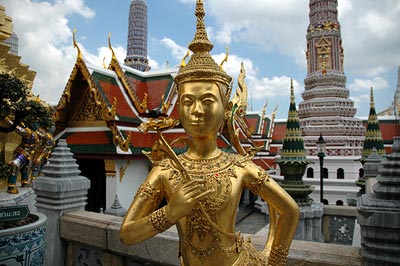 Statue at the Grand Palace