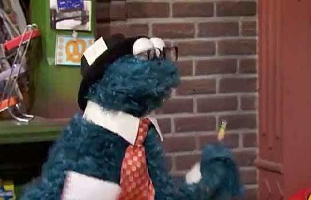 cookie-monster-journalist.jpg